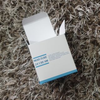 Dr.느루벗 느루벗 모이스쳐 24 크림 — 5점을 준 리뷰어가 2021년 2월 올린 사용 사진
