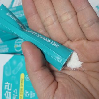 [유산균] 오마이락 장편한습관 프로바이오틱스 30P — 5점을 준 리뷰어가 2022년 12월 올린 사용 사진