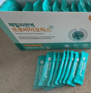 앙팡 패밀리면역 프로바이오틱스 2g x 100포 — 5점을 준 리뷰어가 2022년 10월 올린 사용 사진