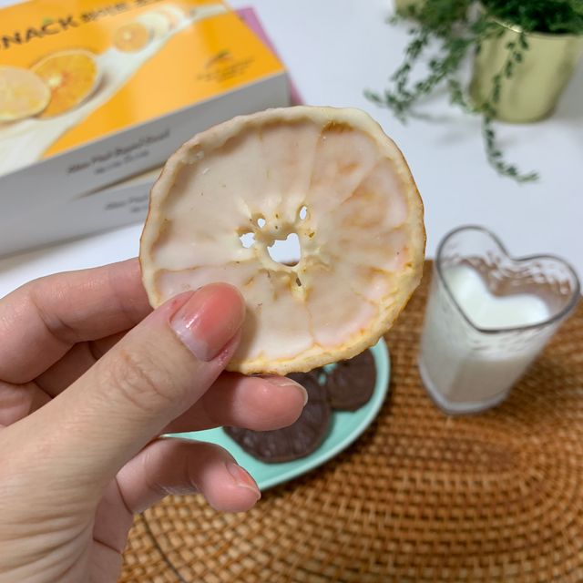 프루낵 제주감귤 초코12봉입 4종(화이트초코,다크초코,요구르트초코,콜라초코)  57.6g(4.8g*12봉입) 리뷰 사진