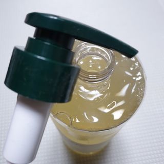라로지크 X4 스케일링 퍼퓸 샴푸 1,000mℓ — 4점을 준 리뷰어가 2021년 11월 올린 사용 사진