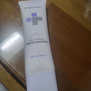바노바기 코스메틱 바노바기 밀크씨슬 리페어 시카 선스크린 플러스 50ml — 5점을 준 리뷰어가 2023년 3월 올린 사용 사진