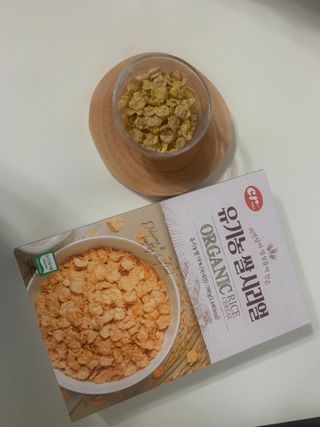씨알푸드 유기농 쌀 시리얼 390g + 갓 구운 유기농 발아통곡물 150g — 5점을 준 리뷰어가 2021년 12월 올린 사용 사진