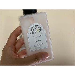 줄라이 모닝 _ JULY MORNING 줄라이모닝 하이드레이팅 퍼퓸드 바디앤핸드 에멀젼 — 4점을 준 리뷰어가 2022년 3월 올린 사용 사진