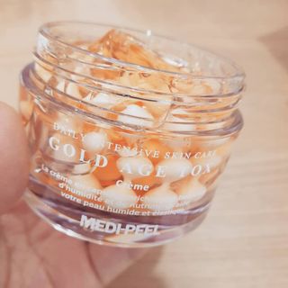 메디필 골드 에이지 톡스 크림 — 5점을 준 리뷰어가 2020년 12월 올린 사용 사진