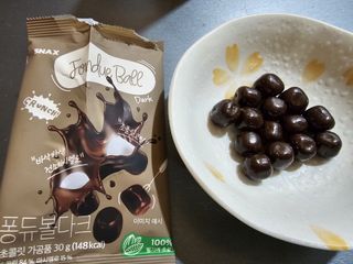 스낵스 퐁듀볼 3종_밀크3봉+다크1봉+화이트1봉 (5봉) — 5점을 준 리뷰어가 2024년 2월 올린 사용 사진