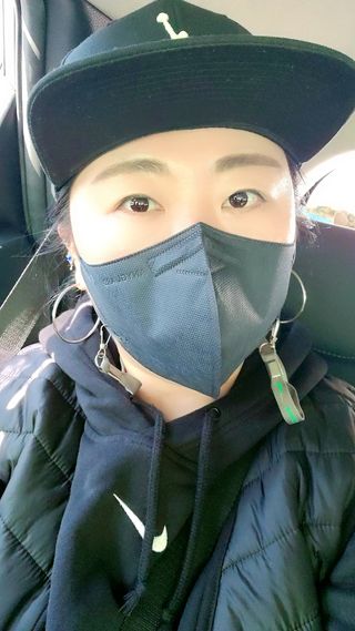 애니가드 셋업마스크 4컬러 각 10매입 [크리미베이지, 캐시미어로즈, 초콜렛브라운, 미드나잇네이비] — 5점을 준 리뷰어가 2022년 2월 올린 사용 사진