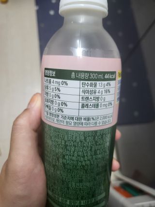 더그레잇티 콤부차 [매일유업] 더그레잇티 44kcal 콤부차 300ml *12개입 (오리지널 6개+베리리치 6개) — 5점을 준 리뷰어가 2023년 8월 올린 사용 사진