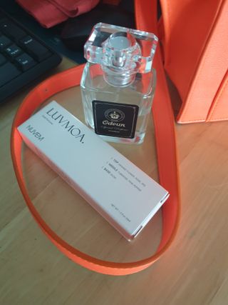 러브모아 향수 고체향수 승무원 고체향수 바르는 향수 니치향수 도손 우드세이지 앤 씨솔트 — 5점을 준 리뷰어가 2022년 11월 올린 사용 사진