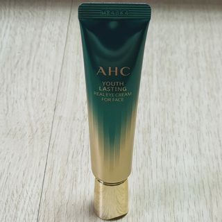 [NEW 탄력유턴 아이크림] AHC 유스 래스팅 리얼 아이크림 포 페이스 — 5점을 준 리뷰어가 2021년 4월 올린 사용 사진