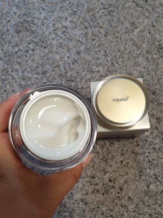 피부미 골드베릴 미라클페어 세레이징 퍼밍 크림 50ml — 5점을 준 리뷰어가 2021년 9월 올린 사용 사진