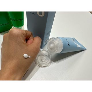 나우 [리브엠]피부 속부터 겹겹이, 촘촘하게! 워터핏8중 수분착붙 크림 — 4.5점을 준 리뷰어가 2024년 12월 올린 사용 사진