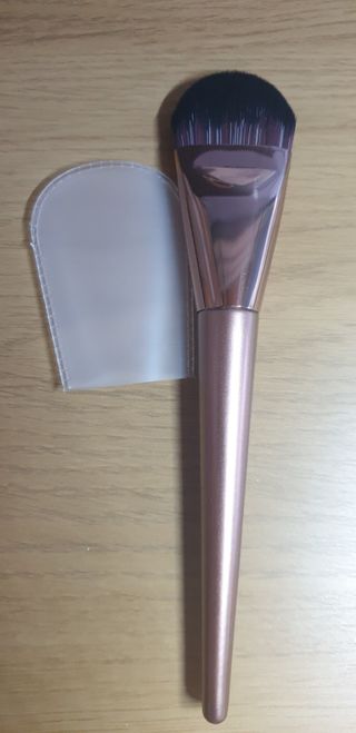 [툴앤썸] 메이크업 브러시로 바르고 호빵 스펀지로 클렌징하는 A-Z 뷰티툴 5종 — 5점을 준 리뷰어가 2021년 1월 올린 사용 사진