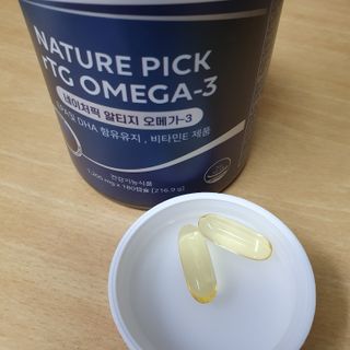 서울약사신협 네이처픽_알티지오메가3_1,205mg x 180캡슐 — 5점을 준 리뷰어가 2021년 9월 올린 사용 사진