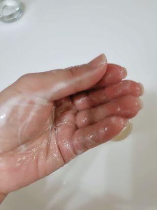 랑벨 내츄럴 딥 포어 클렌저 210ml (저자극 약산성 천연 클렌징 젤) — 5점을 준 리뷰어가 2022년 10월 올린 사용 사진