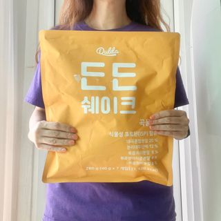 [덜다] 든든 식물성 단백질 쉐이크 40g X 7입 (곡물/딸기) — 3.5점을 준 리뷰어가 2023년 8월 올린 사용 사진
