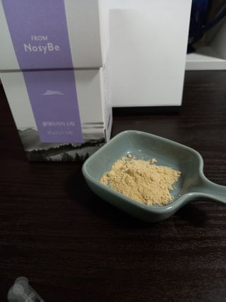 프롬노시베_이너뷰티 올데이 리지 스틱 — 5점을 준 리뷰어가 2021년 3월 올린 사용 사진