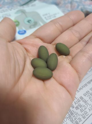 바이탈스푼 그린프로폴리스트리플케어 — 5점을 준 리뷰어가 2021년 6월 올린 사용 사진