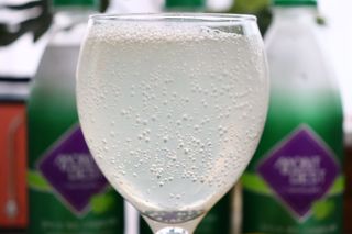 몽베스트 Montbest with Sparkling water Lime20병 — 5점을 준 리뷰어가 2022년 10월 올린 사용 사진