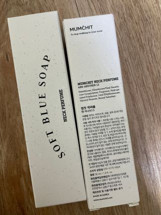 멈칫(MUMCHIT) 넥퍼퓸 NECKPERFUME 2가지 향 — 5점을 준 리뷰어가 2021년 12월 올린 사용 사진