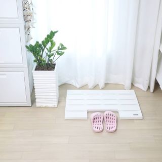 창신리빙 [프랑코 항균 욕실, 변기 발판] 똑똑한 정리 수납 — 4점을 준 리뷰어가 2021년 7월 올린 사용 사진