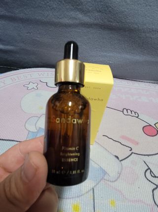 스킨큐어 산다화 비타민c 화이트닝 에센스 30ml — 5점을 준 리뷰어가 2023년 12월 올린 사용 사진