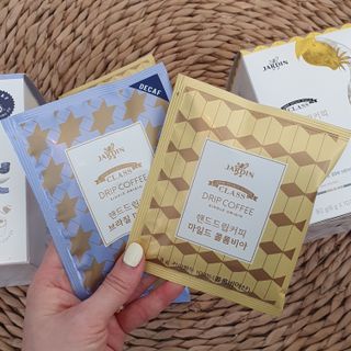 (주)쟈뎅 쟈뎅 클래스 핸드 드립 커피 10P 2종_디카페인 1종+랜덤 플레이버 1종 — 5점을 준 리뷰어가 2021년 4월 올린 사용 사진