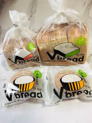 롯데제과 Vbread 포카치아식빵1개 + 미니식빵 1개 + 머핀 2개 세트 — 4.5점을 준 리뷰어가 2021년 9월 올린 사용 사진