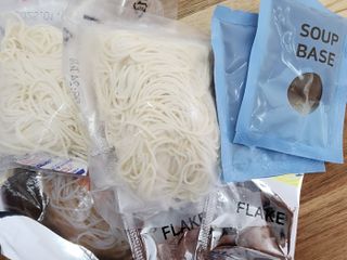 [한면원] 잔치국수 2인분 — 5점을 준 리뷰어가 2023년 4월 올린 사용 사진