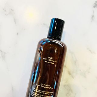 스킨큐어 산다화 비타민c 화이트닝 토너 150ml — 5점을 준 리뷰어가 2021년 12월 올린 사용 사진