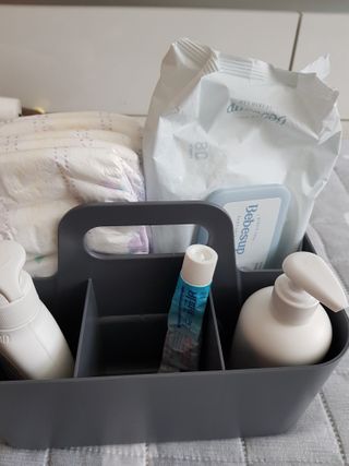 mom e 맘이 내추럴 베이비 케어 샴푸앤바스+로션 — 1점을 준 리뷰어가 2021년 1월 올린 사용 사진
