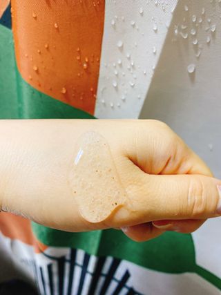 벨먼 내추럴스파 수분광채 스크럽 바디워시 600ml 5종 — 4.5점을 준 리뷰어가 2022년 5월 올린 사용 사진