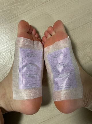 [레제르] 아로마 수액패치 발패치 10매입 - 라벤더향/유칼립투스향/대나무향 — 5점을 준 리뷰어가 2022년 2월 올린 사용 사진