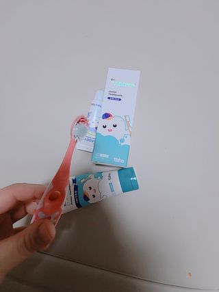 닥터데디스 안심불소 튼튼치약(청포도, 민트 중 택 1) 60g + 여행용 미니 치약 15g — 5점을 준 리뷰어가 2022년 7월 올린 사용 사진