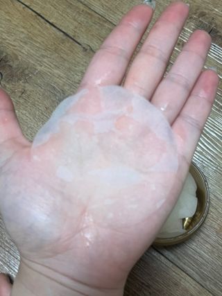 스킨1004 [SKIN1004] 마다가스카르 센텔라 퀵 카밍 패드 70매 130ml — 5점을 준 리뷰어가 2024년 9월 올린 사용 사진