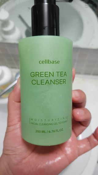 프리마인 메이크업과 들뜨는 각질까지 한방에 깐달걀로! 순하기까지한 셀베이스 그린티클렌저(200ml) — 5점을 준 리뷰어가 2023년 4월 올린 사용 사진