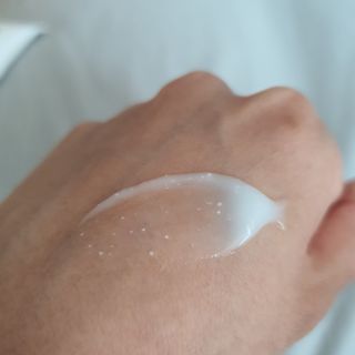 랑벨 수퍼내츄럴 아쿠아 수딩 크림 100ml — 5점을 준 리뷰어가 2022년 6월 올린 사용 사진