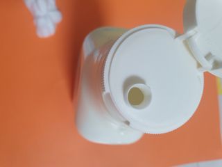 카프리나 프레쉬 산양밀크 어메이징 바디워시 500ml(오리지널향) — 3점을 준 리뷰어가 2023년 4월 올린 사용 사진