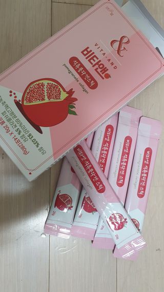 비타앤 석류콜라겐스틱 — 5점을 준 리뷰어가 2021년 5월 올린 사용 사진