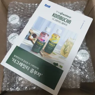 더그레잇티 콤부차 300ml *12개입 (오리지널 6개+베리리치 6개) — 5점을 준 리뷰어가 2022년 7월 올린 사용 사진