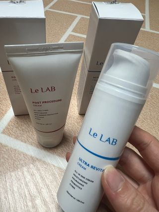 르랩 포스트 프로시져 피부과 재생크림, 울트라 리바이탈 Y존 보습크림 50ml SET — 5점을 준 리뷰어가 2022년 12월 올린 사용 사진