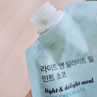 아므_이너뷰티 라이트 앤 딜라이트 밀 민트 초코 — 3점을 준 리뷰어가 2021년 8월 올린 사용 사진