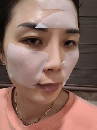 더마픽스 퍼펙트 리얼 매트릭스 콜라겐 100 스페셜 넥패치 에디션 2매 — 5점을 준 리뷰어가 2021년 9월 올린 사용 사진