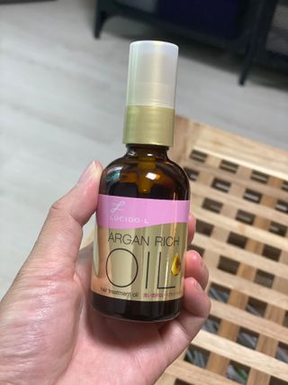 [루시도엘] 썸머 헤어 케어는 핑크 오일로 시작 — 5점을 준 리뷰어가 2021년 5월 올린 사용 사진