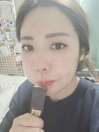 담소은 자극없는 무알콜 휴대용 한방가글 스틱 가글담 — 5점을 준 리뷰어가 2022년 11월 올린 사용 사진