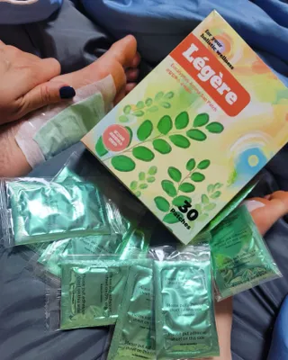 [레제르] 아로마 수액패치 발패치 30매입 -라벤더향/유칼립투스향/대나무향 — 5점을 준 리뷰어가 2022년 9월 올린 사용 사진