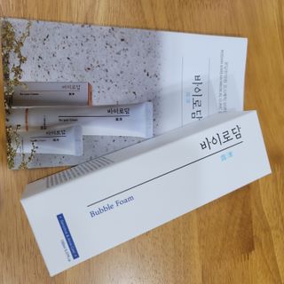 [바이로담] 저자극 약산성버블 폼 폼클렌징 150ml — 5점을 준 리뷰어가 2021년 3월 올린 사용 사진