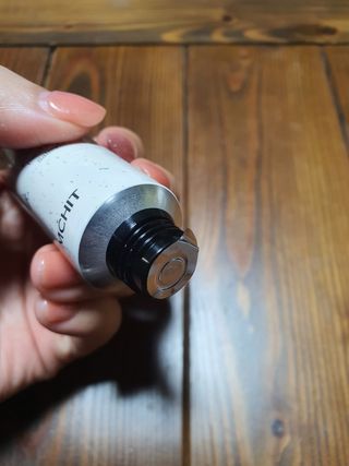 멈칫(MUMCHIT) 넥퍼퓸 NECKPERFUME 2가지 향 — 3점을 준 리뷰어가 2021년 11월 올린 사용 사진