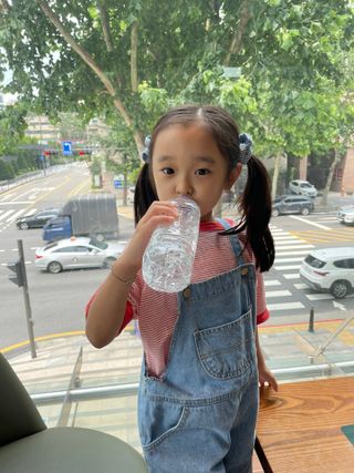 몽베스트 [MONTBEST]위드어스 500mL 20병 — 5점을 준 리뷰어가 2022년 8월 올린 사용 사진