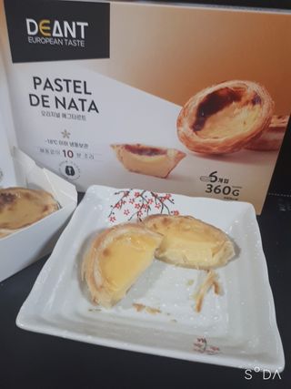 디앙뜨 포르투갈 에그타르트 오리지널 맛+패션후르츠+초콜릿타르트 맛 중 택1 — 4점을 준 리뷰어가 2021년 8월 올린 사용 사진